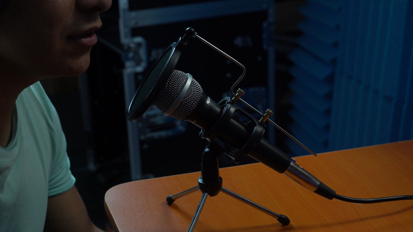 Podcast Studio Bundle + USB Interface 2x2 Bundle