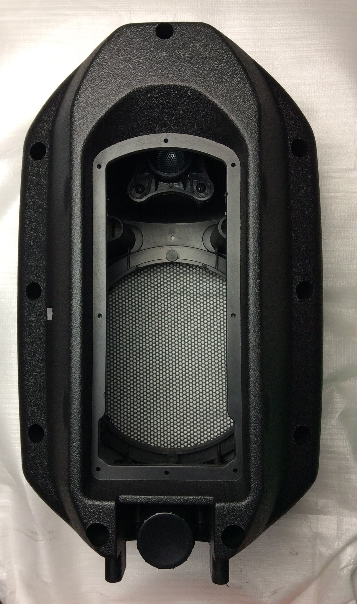 RPG082K ACTIVE SPEAKER ENCLOSURE (without woofer, tweeter or amp plate)