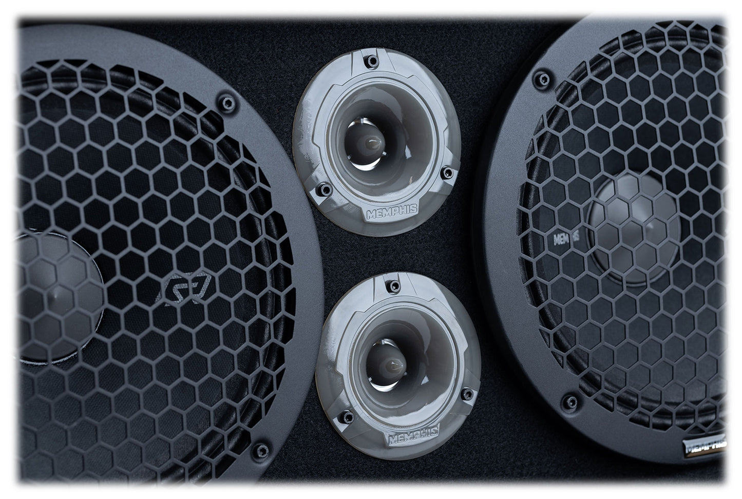 Memphis SRXPE10D4F Dual 10 inch Chuchero Car Enclosure Box w/ LED's and Bluetooth Speaker