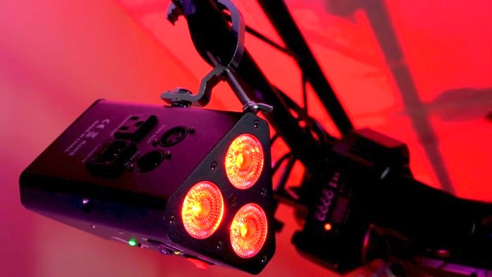 Distinctive Features for Refined Spaces