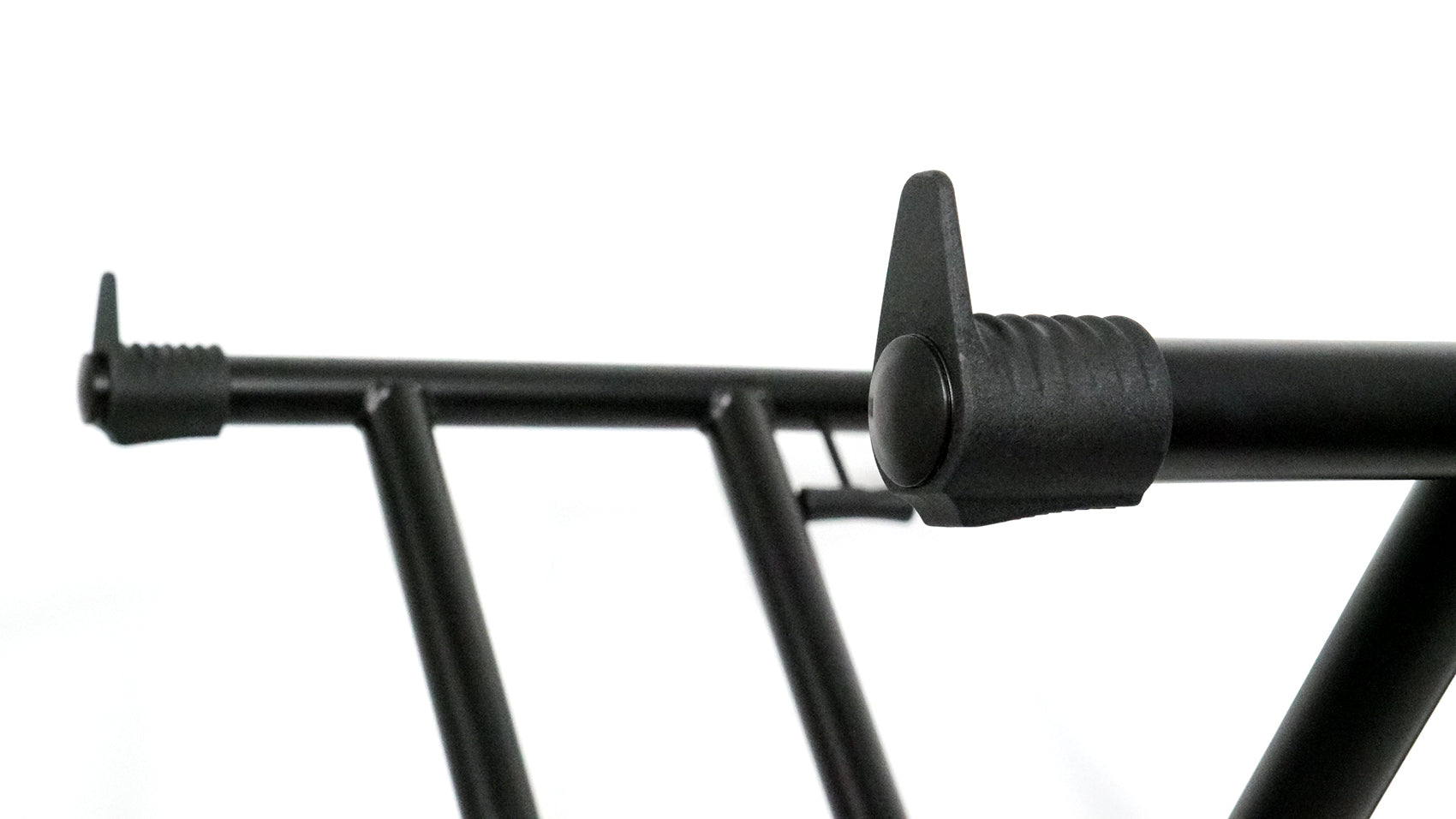 RKS30X Keyboard Stand + RSC5B Black DJ Scrim Bundle