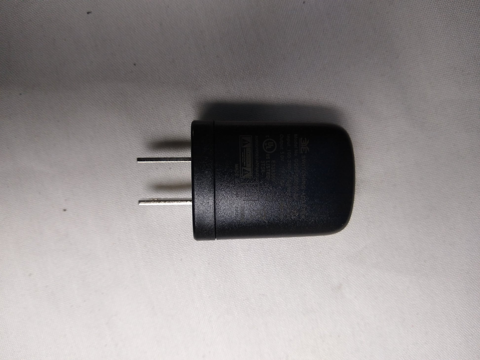 ROCKMIX USB 1A POWER ADAPTER FOR ROCKMIX 2/ROCKMIX 4/ROCKMIX 5/RHPA4