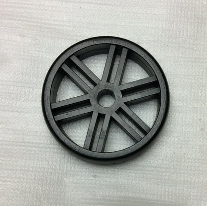PAIR OF WHEELS AND SCREWS