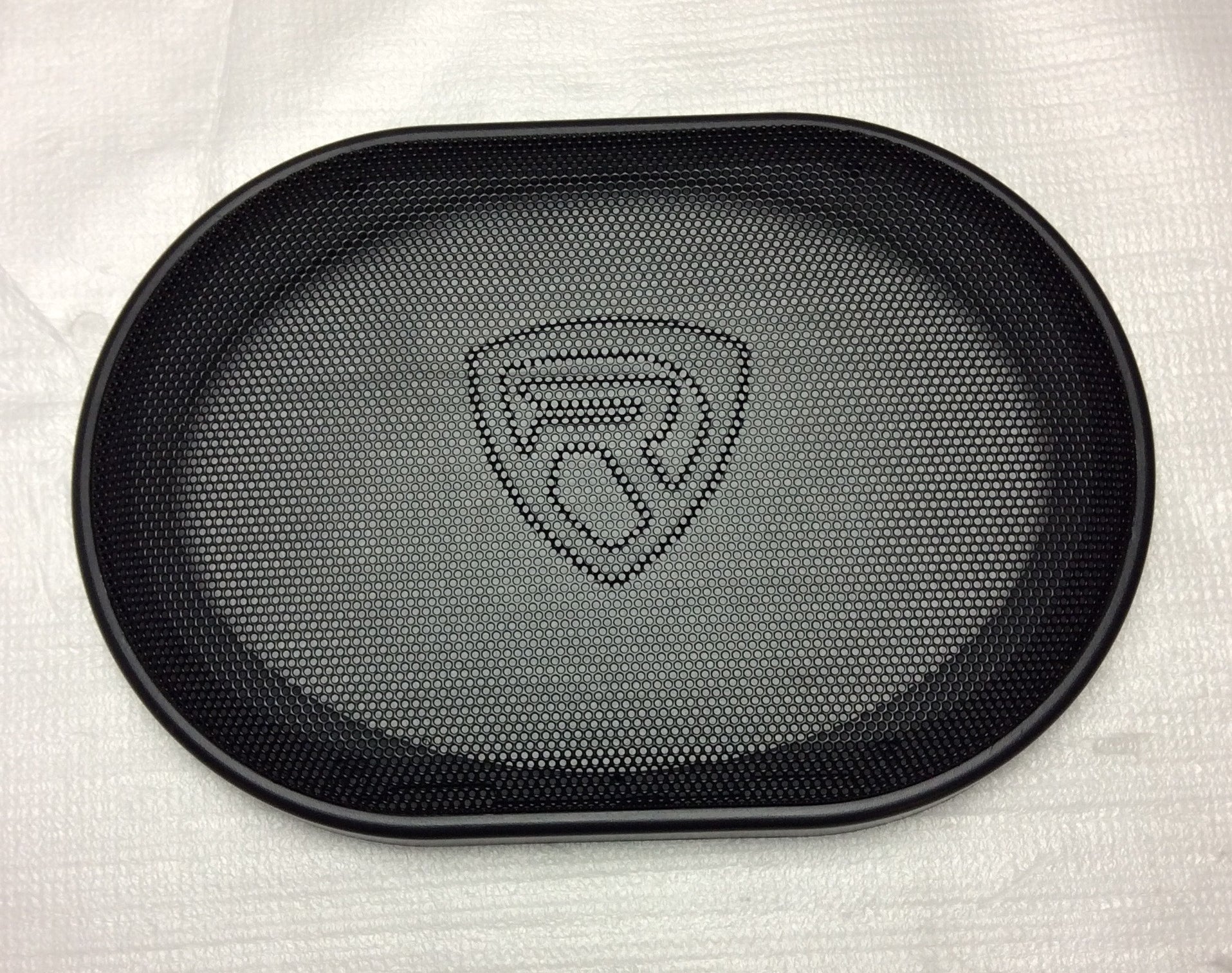 RV68.3A/RV68.2C SPEAKER GRILL