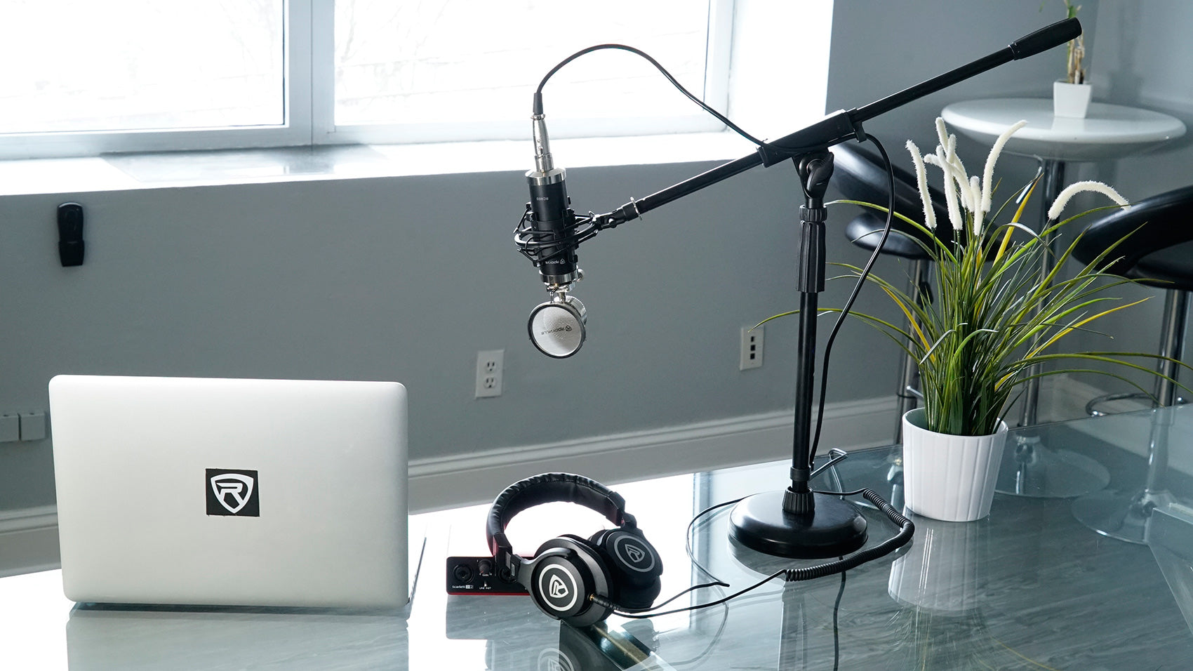 PRO‑D7 Drum Mic Kit + (4) Mic Stands Bundle