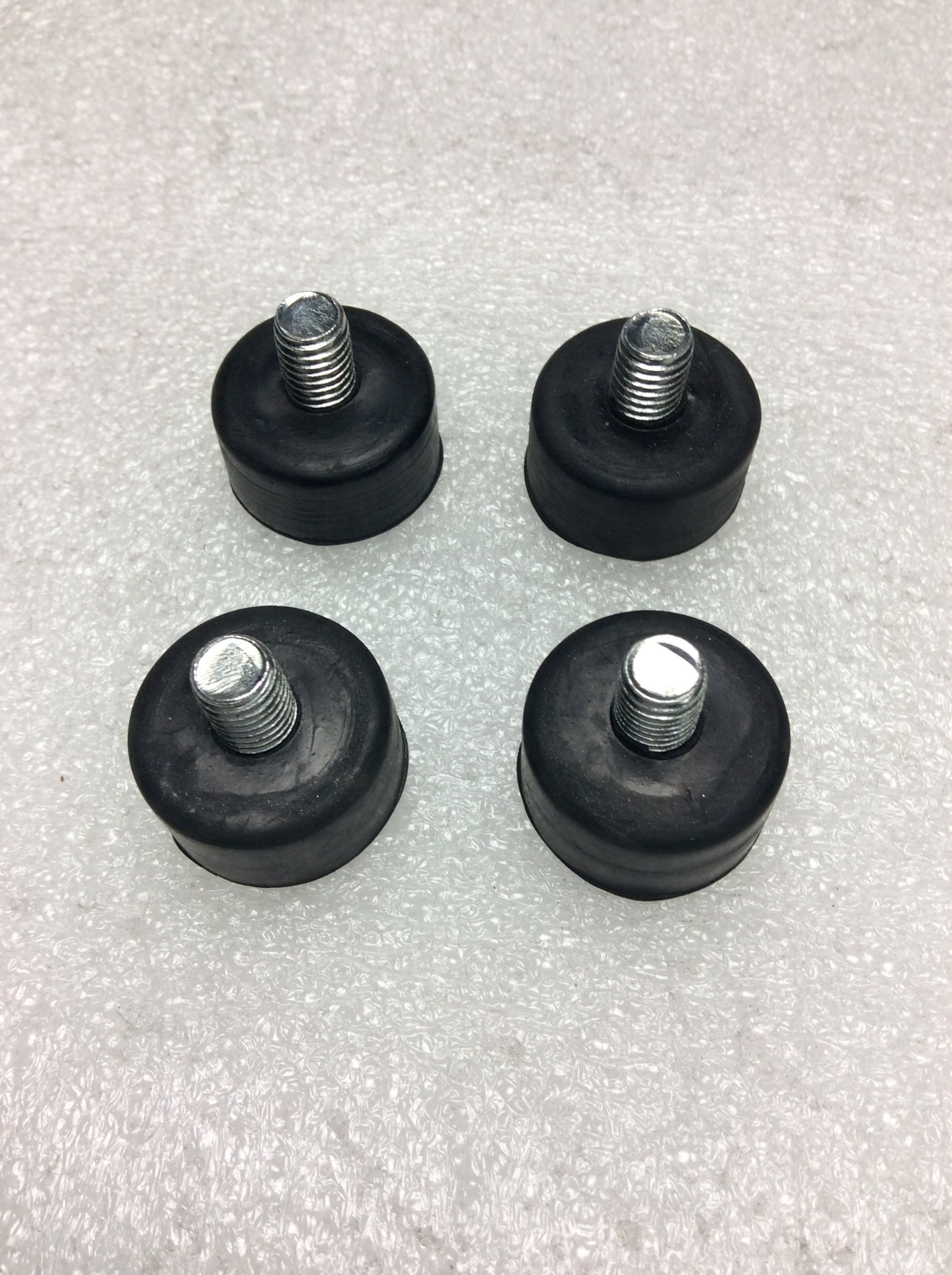 RS37 SEIRES RUBBER FEET