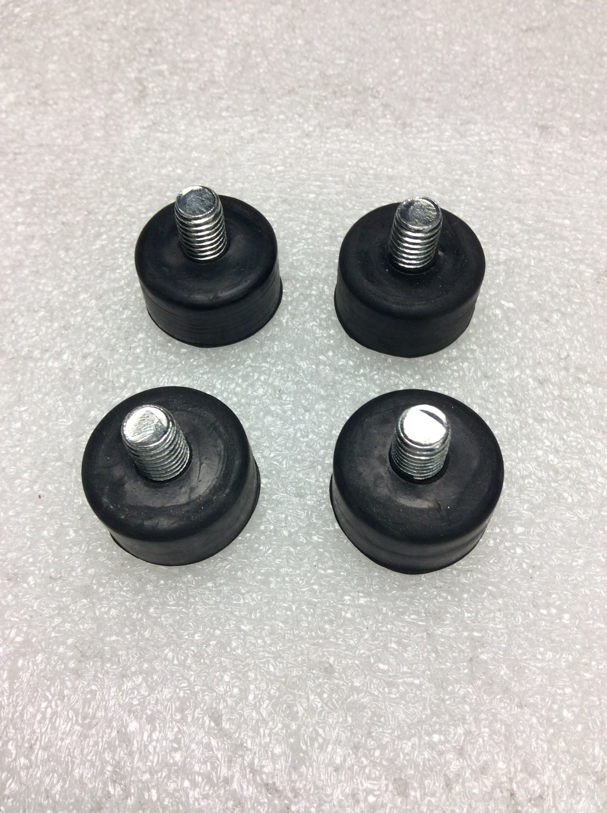 RS37 SEIRES RUBBER FEET