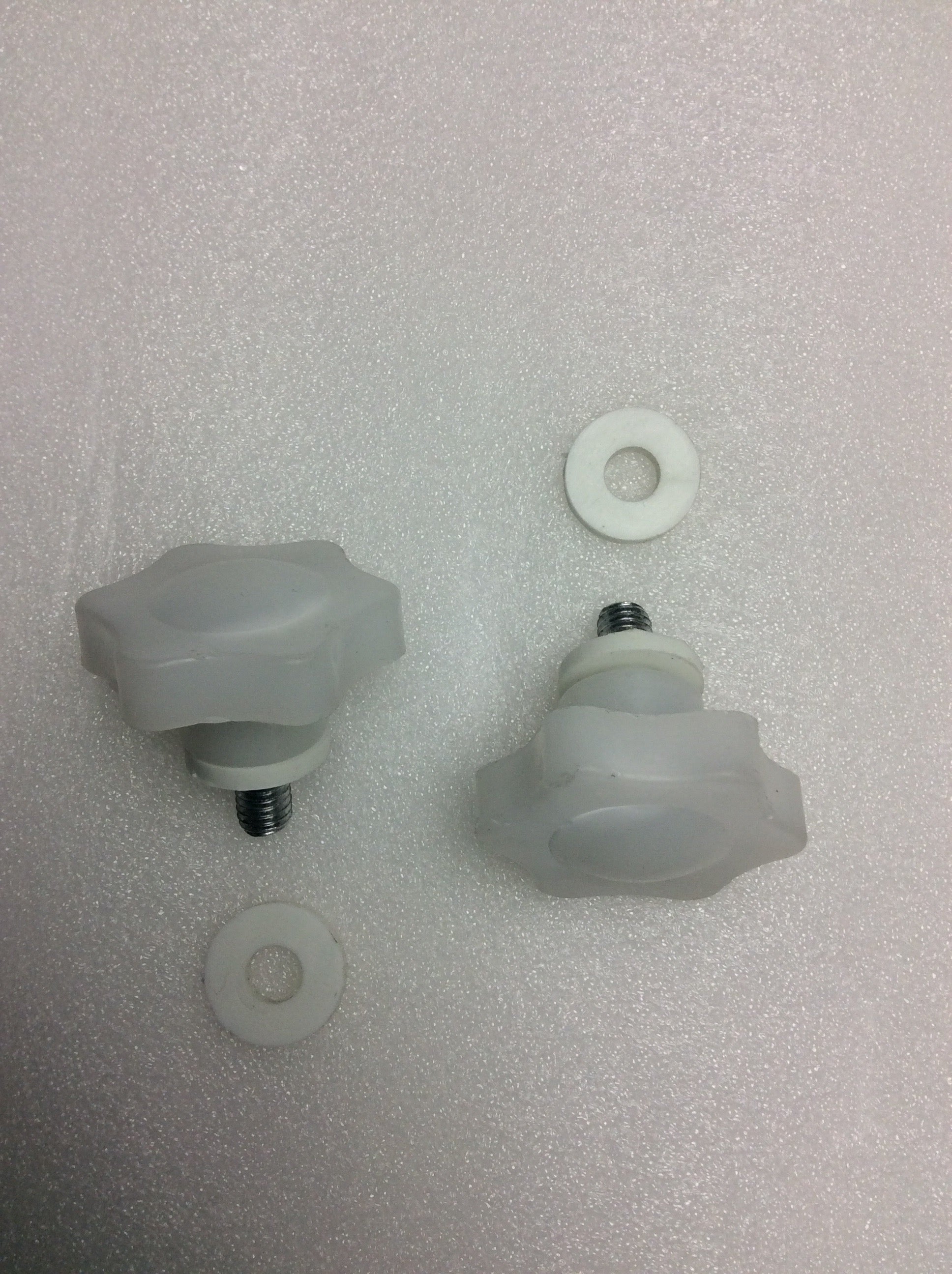 BATTERY PAR 60 BRACKET TIGHTENING KNOB (white pair)