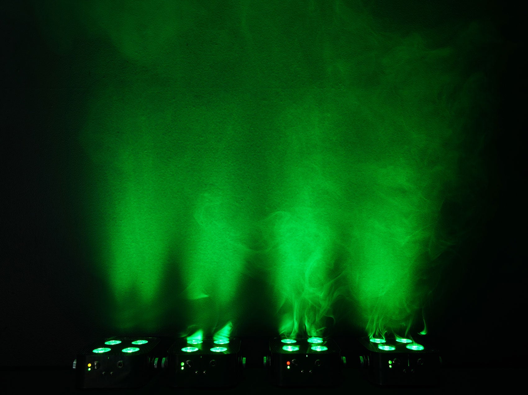 MINI RF4 RGBWA+UV 10-Pack + ROCKFORCE W2 DMX Controller Bundle