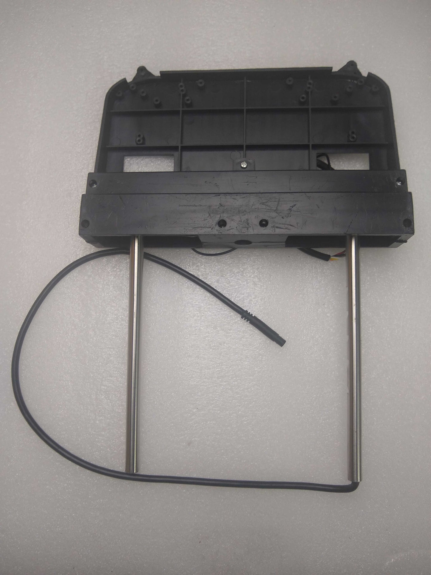 RDP931 HEADREST ASSEMBLY
