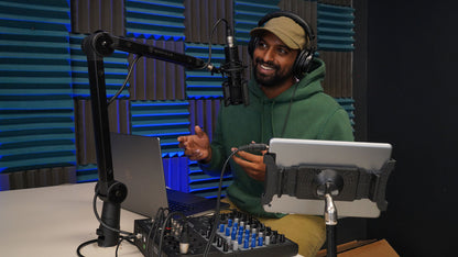 Audio Technica AT2020 Studio Recording Microphone+Pro Condenser Mic Boom Arm