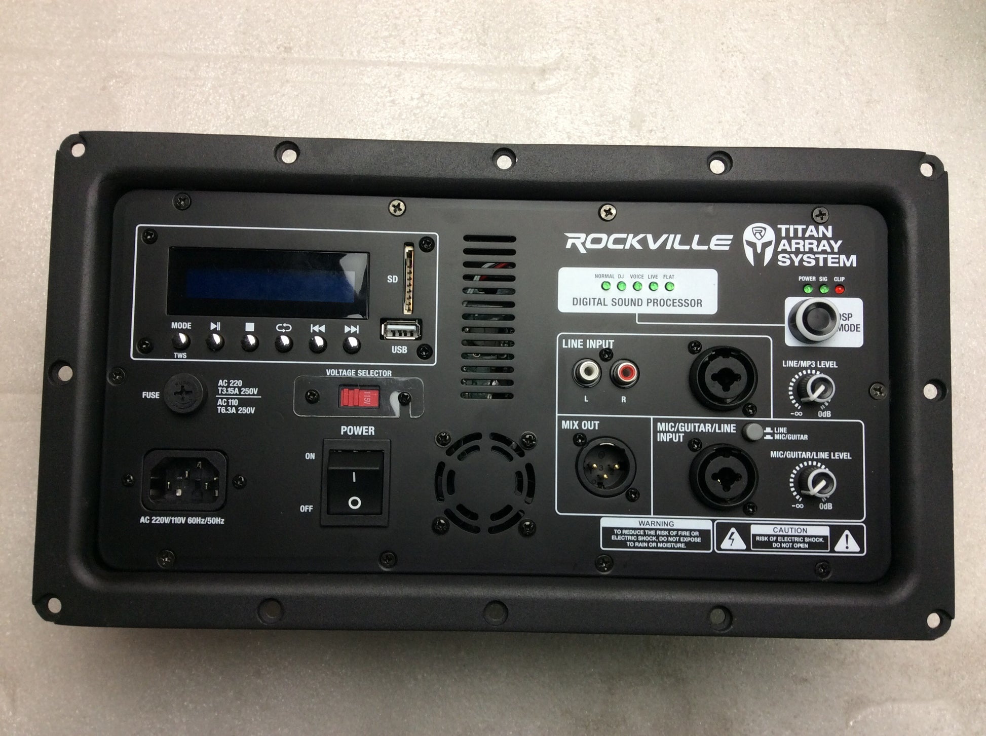 TITAN COLUMN 12 AMP PLATE
