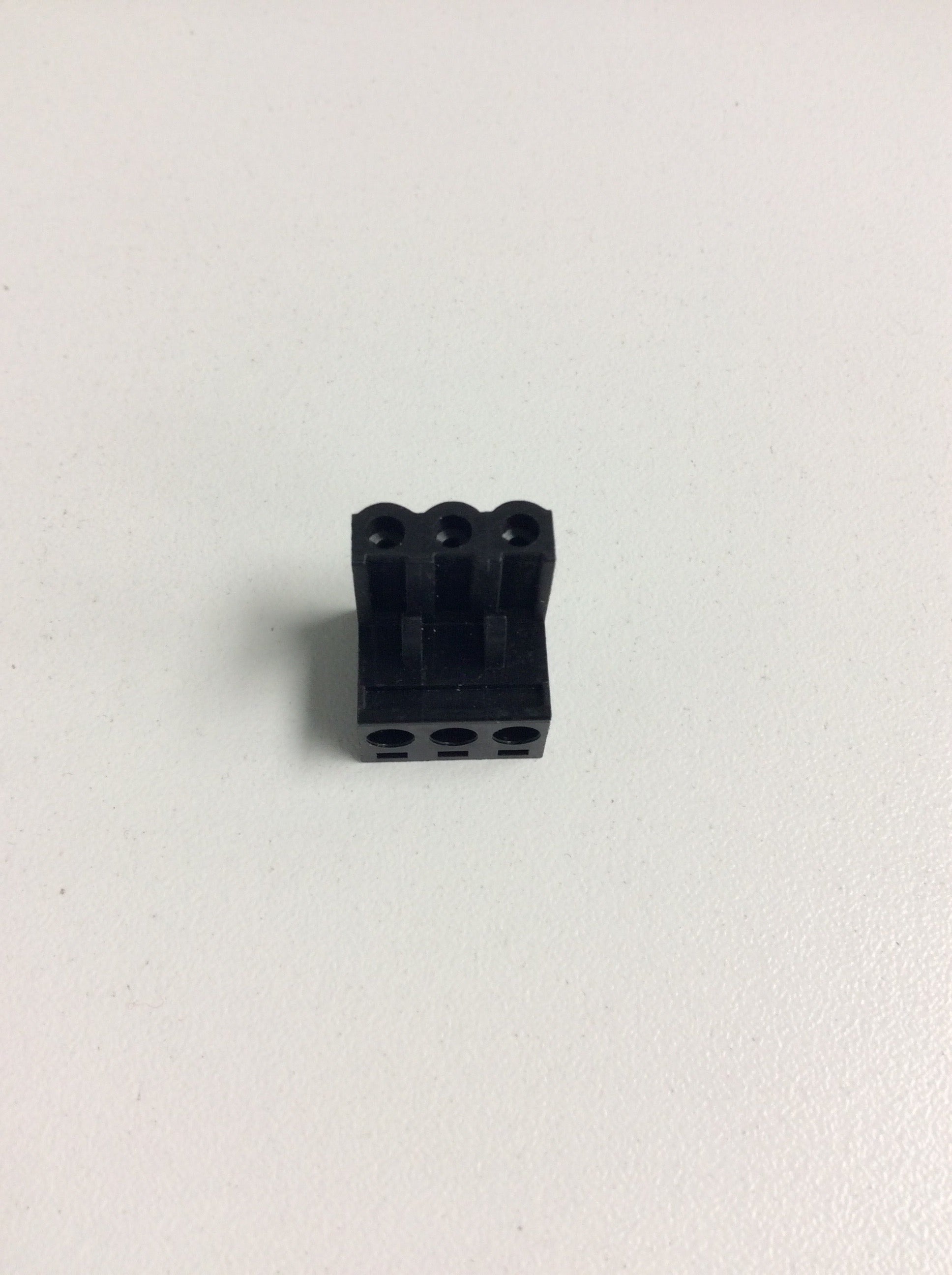 R7EQ POWER CONNECTOR