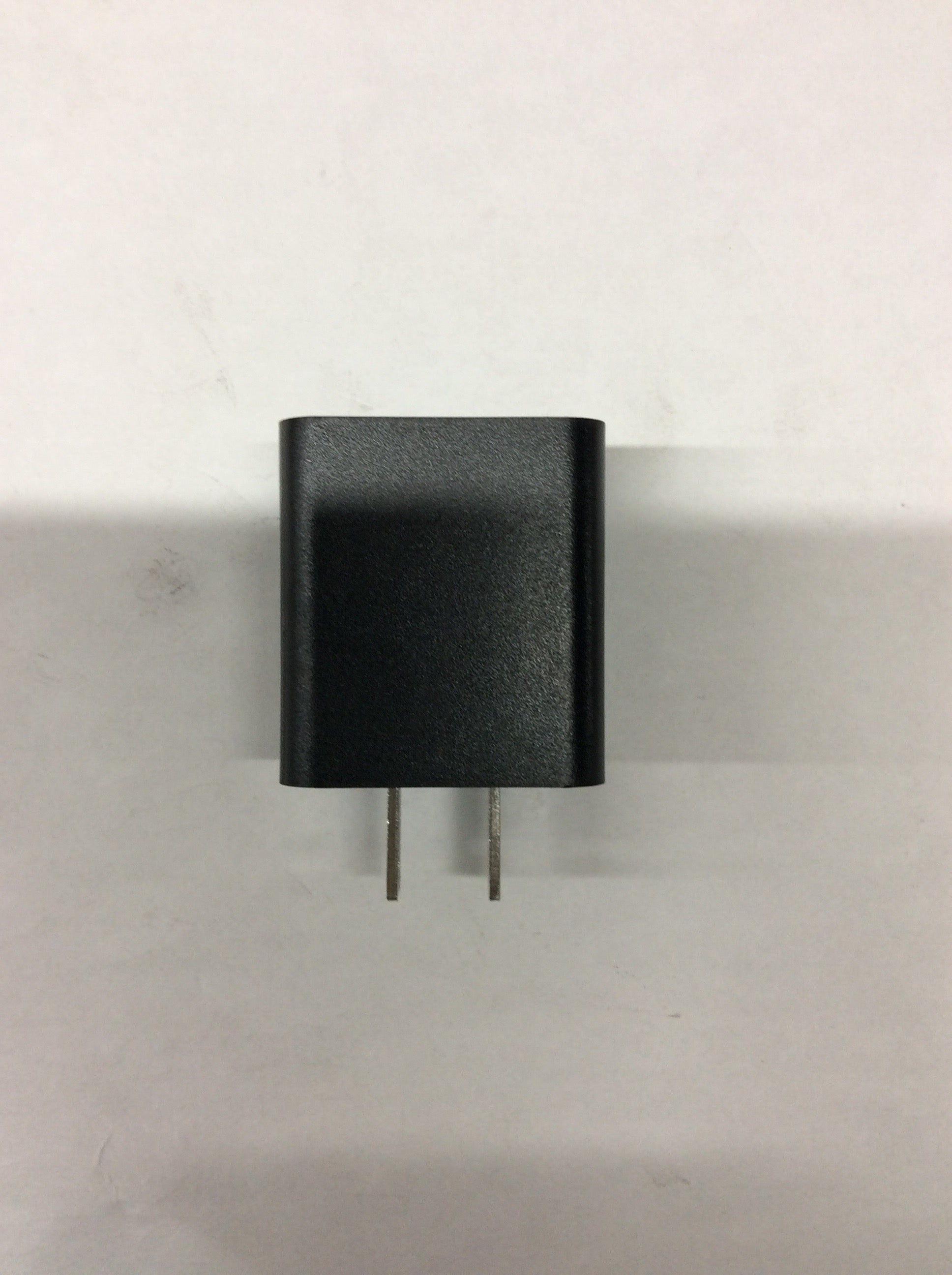 ROCKMIX USB 2A POWER ADAPTER