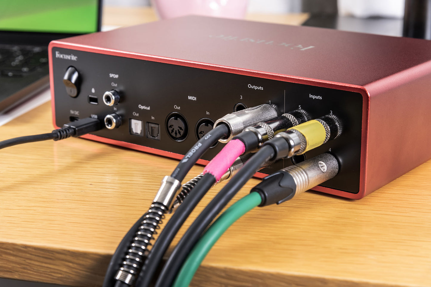 Focusrite SCARLETT 16I16 4G 4th Gen Audio Recording Interface+2) Headphones+Mics
