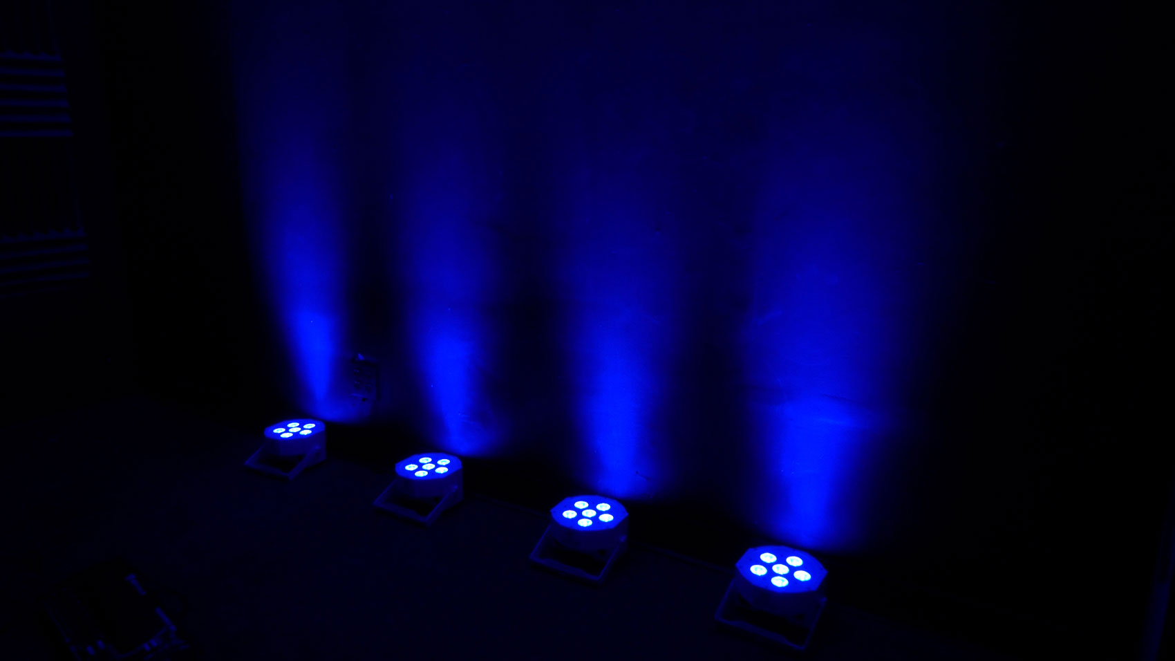 BATTERY PAR PACK 61 V2 WHITE