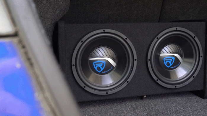 Immersive Bass Performance