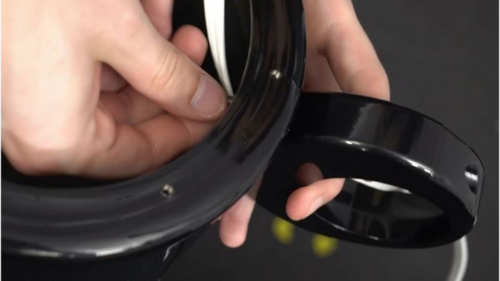 Universal Fit and Clean Installation